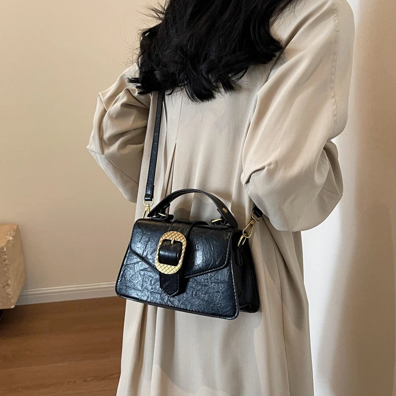 Bolsa Pequena Transversal Kayla