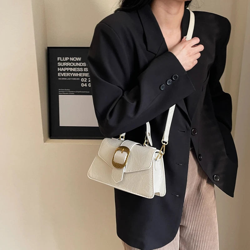 Bolsa Pequena Transversal Kayla