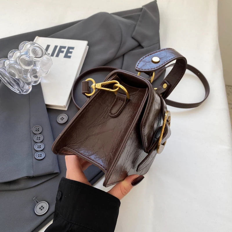 Bolsa Pequena Transversal Kayla