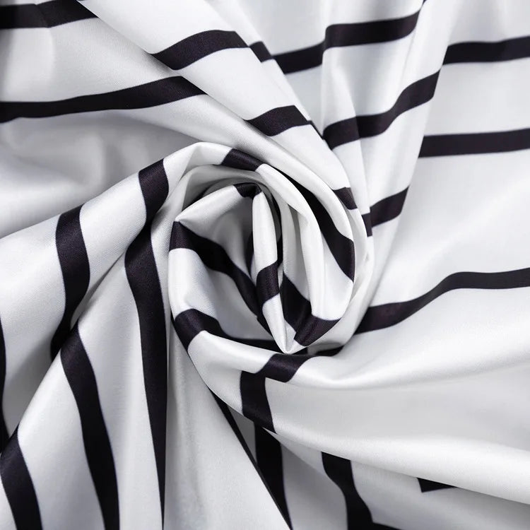 Pijama Branco e Preto Alexandra - YESBELEZA