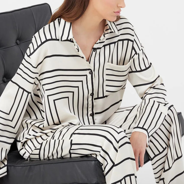 Pijama Branco e Preto Alexandra - YESBELEZA