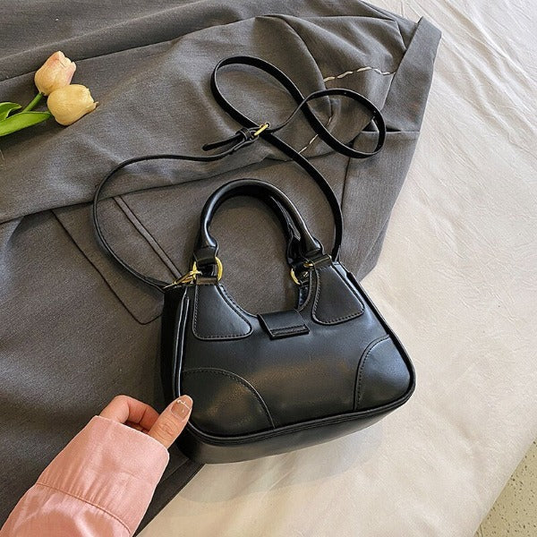 Bolsa Hobo Tote Emily Fivela Yesbeleza; Bolsa Tote; Bolsa Totem; Bolsa Hobo; Bolsa Tote Bag; Bolsa Feminina; Bolsa feminina Pequena; Bolsa Tote Preta; Bolsa Hobo Pequena