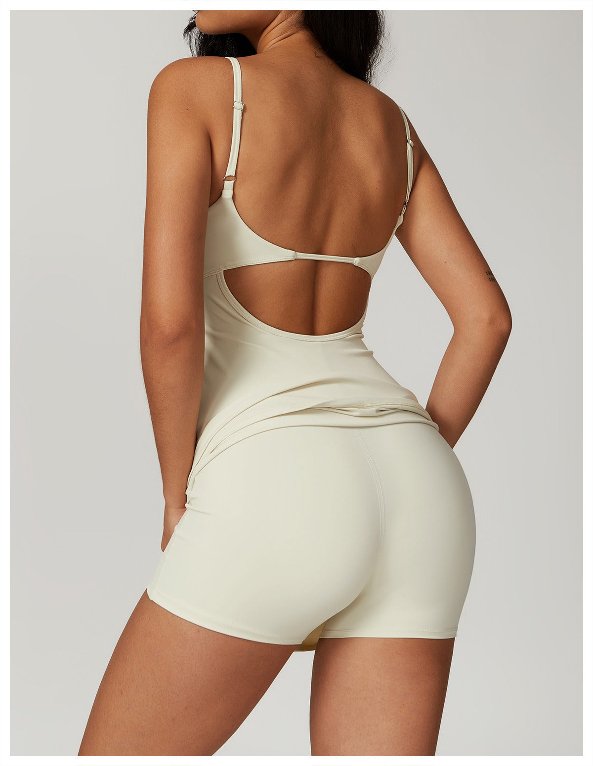 Macaquinho Vestido Shorts Saia Summer - Off White YesBeleza